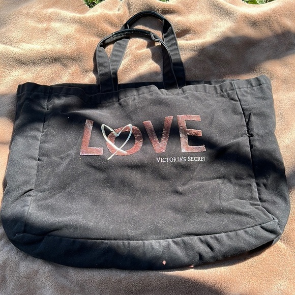 Victoria's Secret Handbags - Victoria’s secret’s tote​​